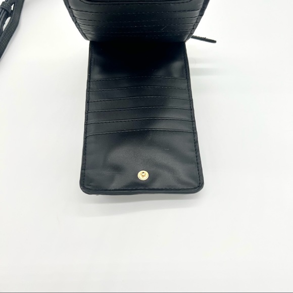 NWOT FLAP PHONE CROSSBODY - Picture 9 of 9